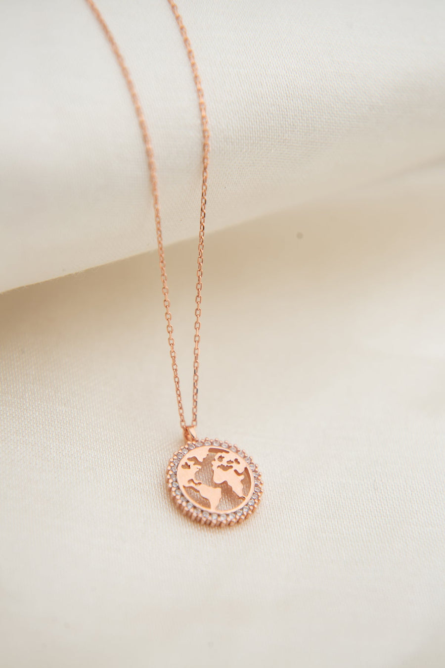 Women's World Design 925 Sterling Silver Necklace