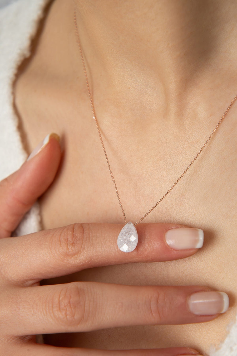 Women's 925 Sterling Silver Faceted Teardrop Pendant Necklace