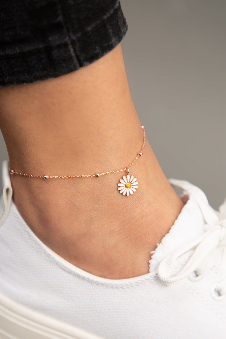 Women's 925 Sterling Silver Daisy Anklet with Enameled Details and Ball Chain