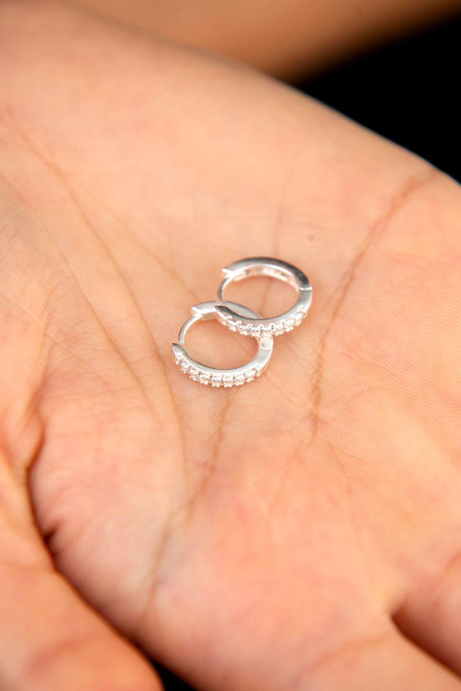 Women's Stone-Detailed Hoop Earrings in 925 Sterling Silver