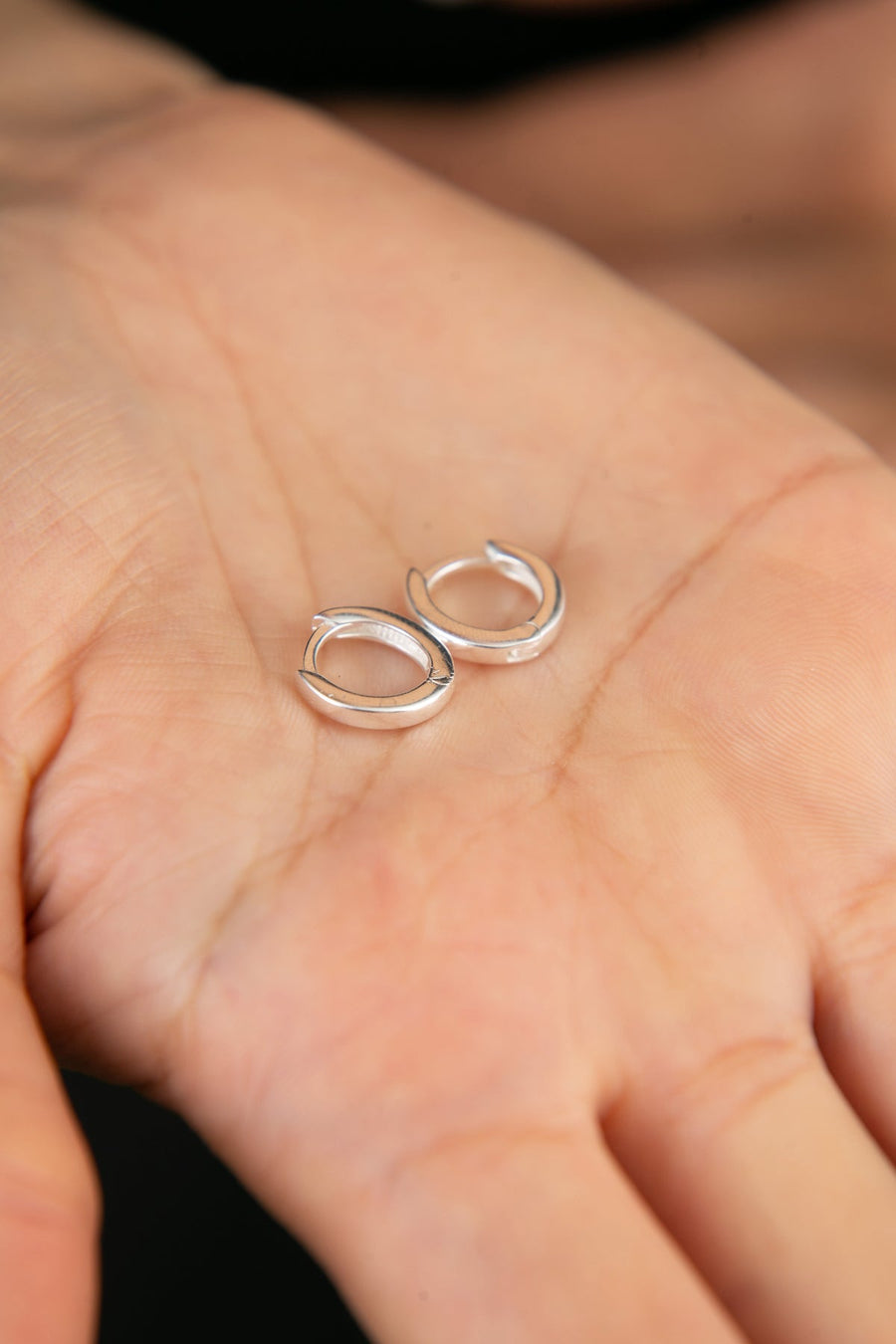 Women's Classic Hoop Earrings in 925 Sterling Silver