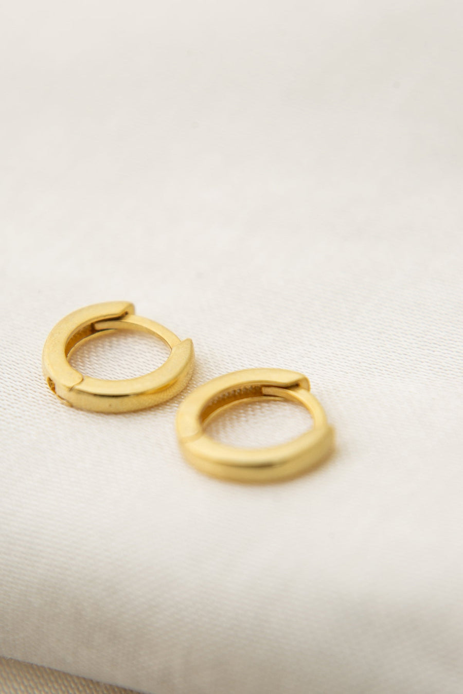 Women's Hoop Design 925 Sterling Silver Earrings