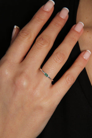 Women's Elegant Stone Ring in 925 Sterling Silver