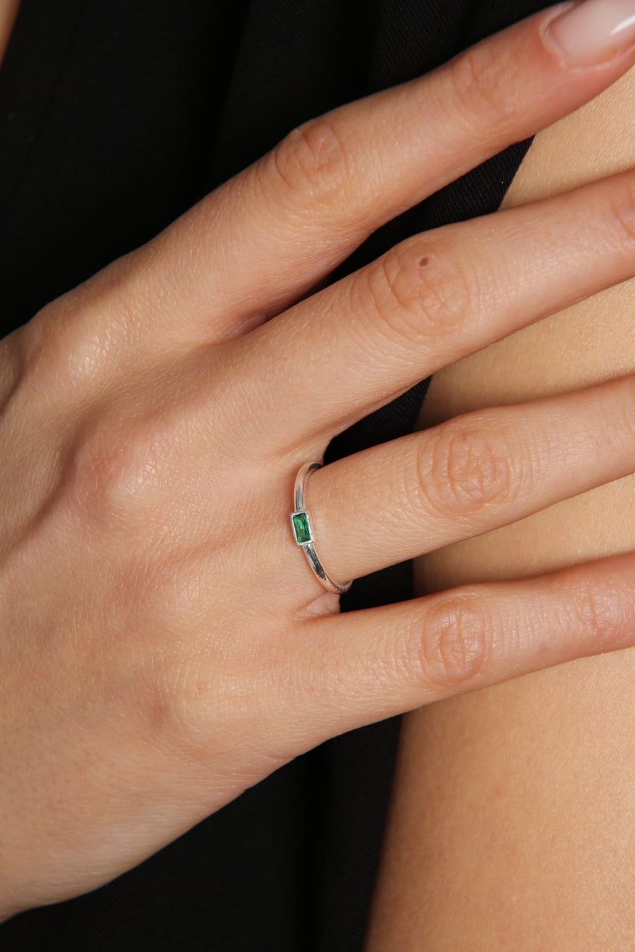 Women's Elegant Stone Ring in 925 Sterling Silver