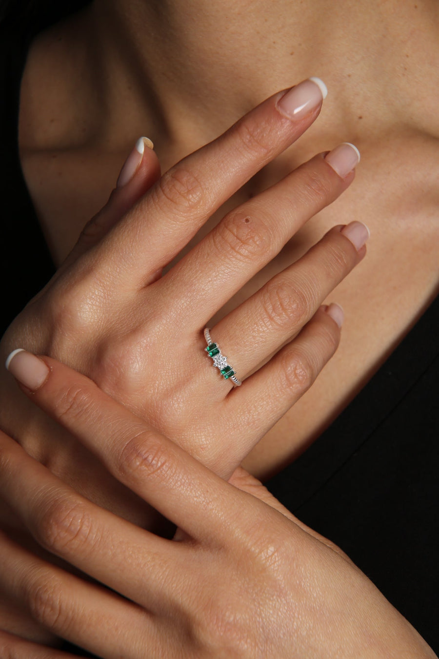 Women's Baguette Stone Twist Model 925 Sterling Silver Ring